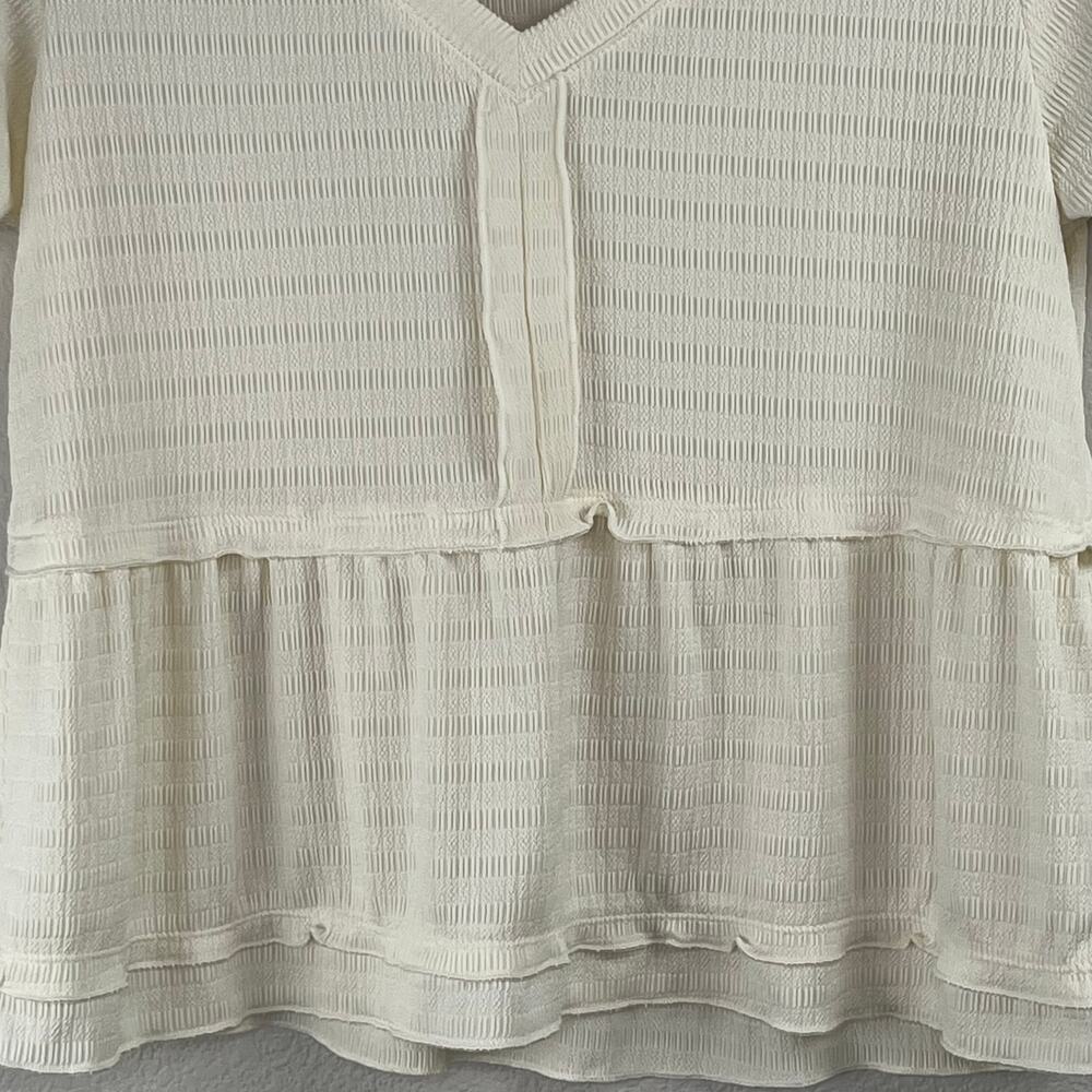 Atelier by Kirious Cream Short Sleeve Texture V-Neck Babydoll Knit Blouse Medium - Picture 5 of 13